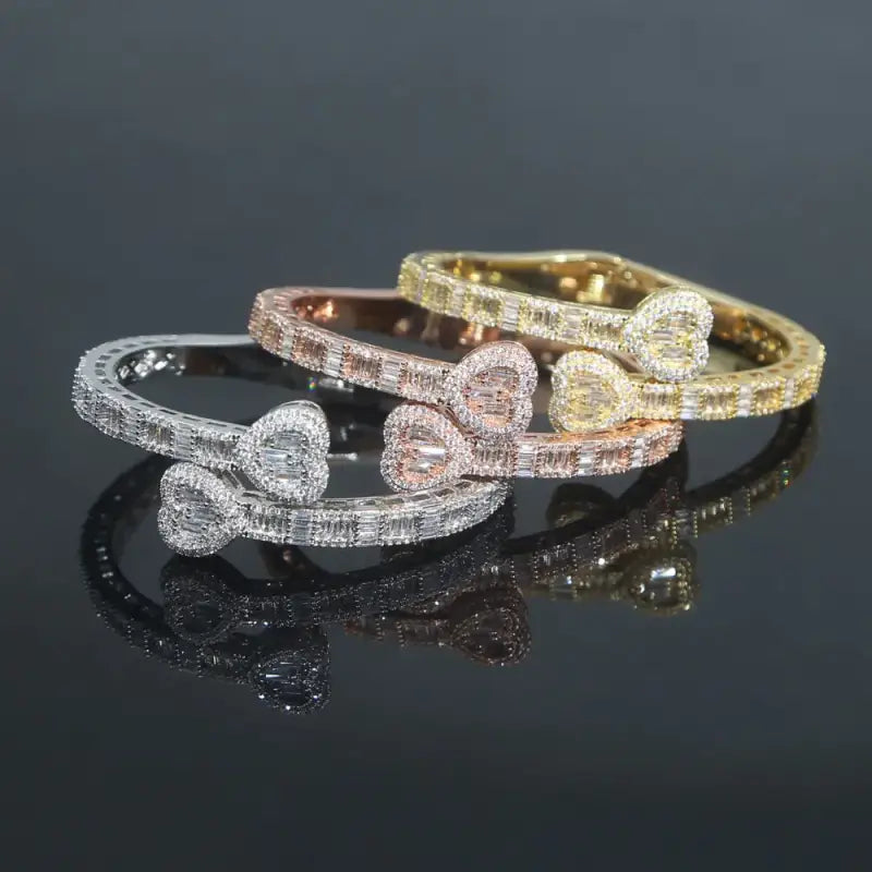 Brazalete con Corazones Cubierto de Diamantes-Sasha´s Jewelry