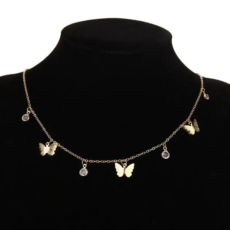 Collar Gargantilla con Colgante de Mariposa en Cadena de Oro: Joyería Bohemia de Playa-Sasha´s Jewelry